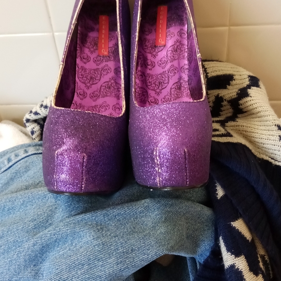 Size 9-10 Purple Spike Heels with Glitter - Picture 4 of 7